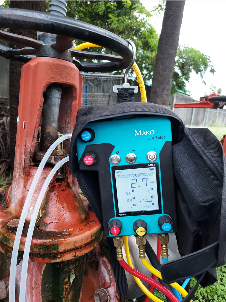 Mako Digital Backflow Test Gauge in case with hook